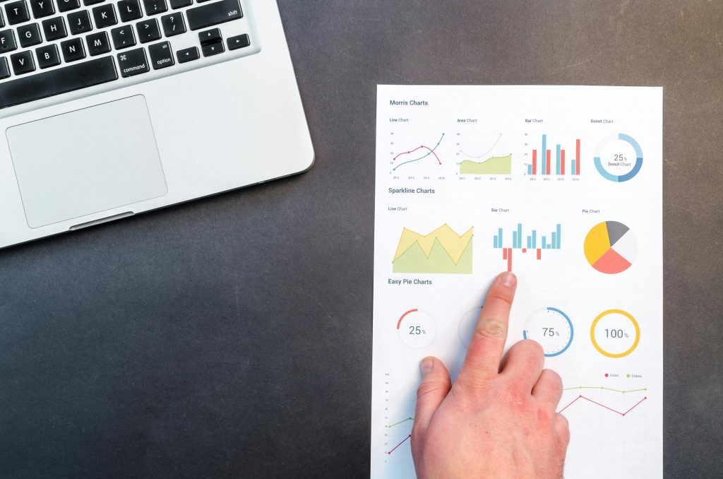 Conseils financiers personnalisés et automatisés grâce à l'intelligence artificielle.
