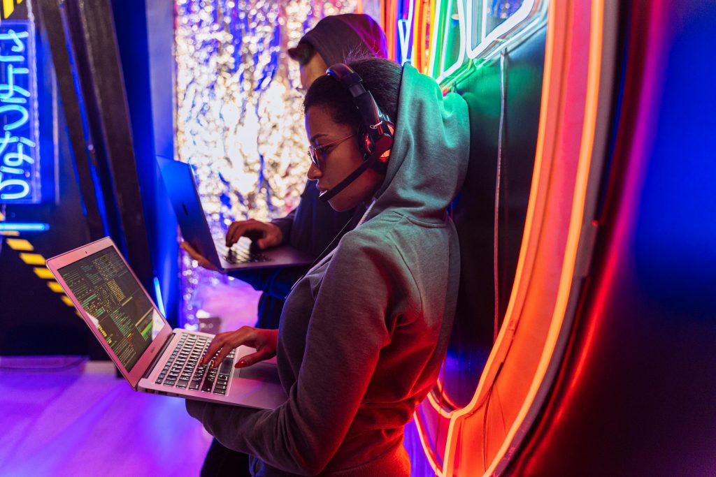 Détection des menaces et cybersécurité renforcée par l'IA.